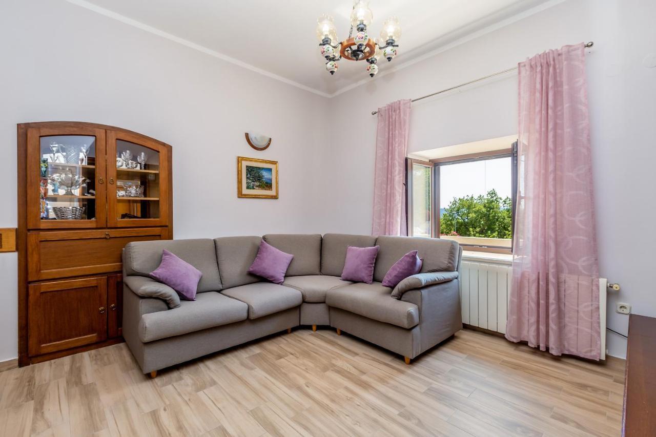 Apartments Krc Pinezići Exterior foto